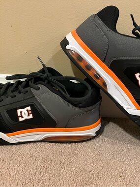 EUC DC Shoes Men’s Size 14 ADYS200034 Rival Black & Orange Leather Skateboarding